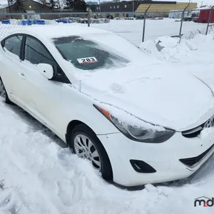 SALVAGE UNIT: 2011 Hyundai Elantra Car (White)
 UNRESERVED