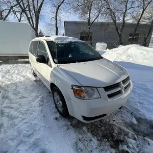 2010 Dodge Grand Caravan
 UNRESERVED