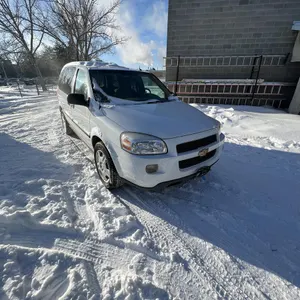 2009 Chevrolet Uplander Mini Van
 UNRESERVED