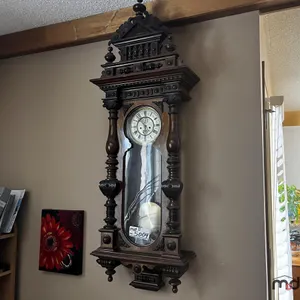 Antique Wall Clock
 UNRESERVED