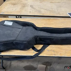 Guitar Bag w/ Electric Heater
 UNRESERVED