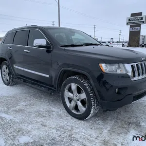 SALVAGE UNIT: 2011 Jeep Grand Cherokee Overland SUV
 UNRESERVED