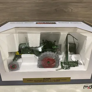 Tractor
 UNRESERVED