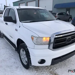 2012 Toyota Tundra SR5 iForce Truck 
 UNRESERVED