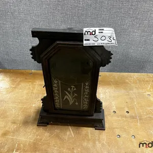 Clock Shell
 UNRESERVED