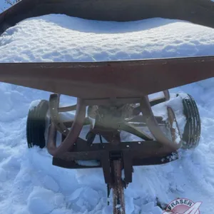 Spin spreader