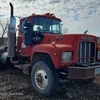 1991 Mack RD688S semi truck