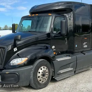 2019 International LT625 semi truck