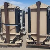 (4) shipping container hydraulic lifts