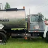 1992 Ford F700 oil distributor truck
