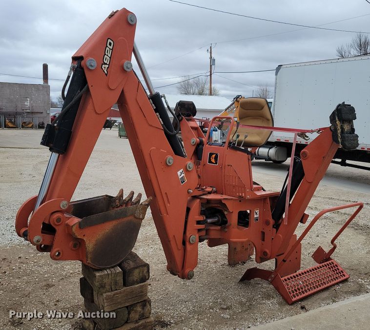 2011 Ditch Witch A920 backhoe attachment