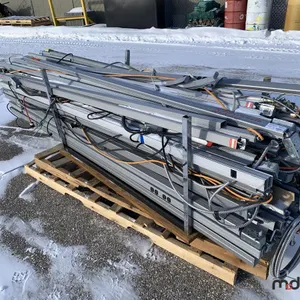 Table & Power Bars
 UNRESERVED
