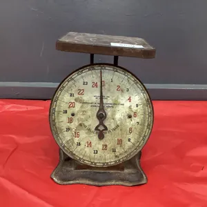 ANTIQUE SCALE