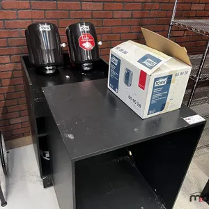 Counters & Tork Towel Dispensers
 UNRESERVED
