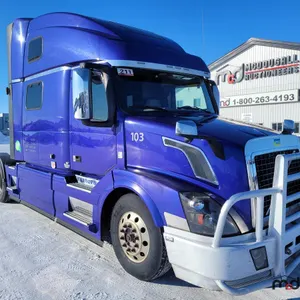 2015 Volvo VNL T/A Tridem Sleeper Semi Truck