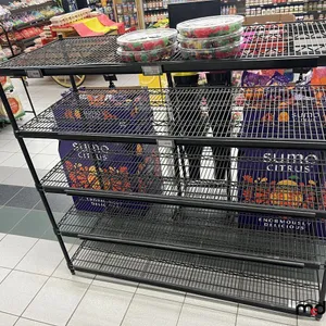 Metal Food Display Shelf
UNRESERVED