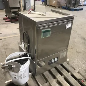 Hobart SR24C Dishwasher & Bucket of Items
 UNRESERVED