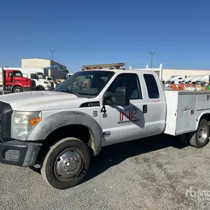 2011 Ford F-550 4x4 Extended Cab Utility Truck