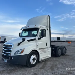 2019 Freightliner Cascadia 126 6x4 T/A Day Cab Truck Tractor