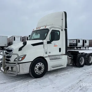 2020 Freightliner Cascadia 126 6x4 T/A Day Cab Truck Tractor