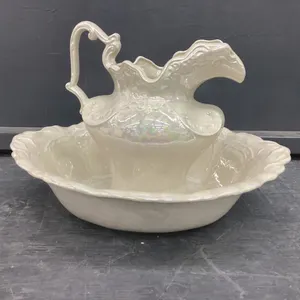 VINTAGE WATER PITCHER & BASIN