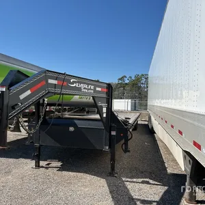 2024 East Texas Trailers 40 ft T/A Gooseneck Flatbed Trailer