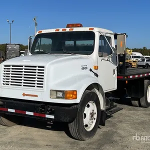 1990 International 4600 4x2 Flatbed Truck