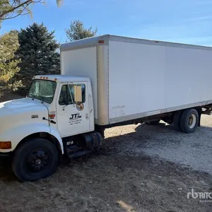 2001 International 4900 4x2 Van Truck (Inoperable)