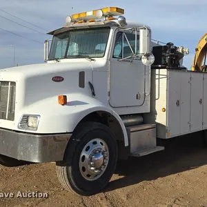 2004 Peterbilt 330 utility / service truck