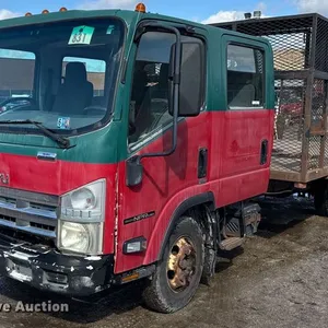2008 Isuzu NPR HD Crew Cab flatbed truck