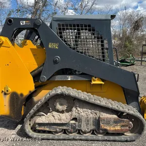2018 John Deere 317G tracked skid steer loader