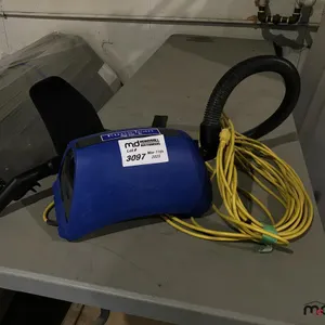 UZ 964 Euroclean Hip Vac- Sr.
 UNRESERVED