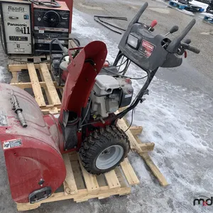27'' Craftsman Snow Blower
 UNRESERVED