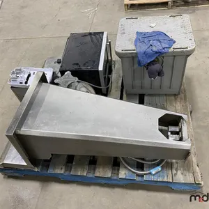Metal Sink, Microwave, Scales and Other Items 
 UNRESERVED