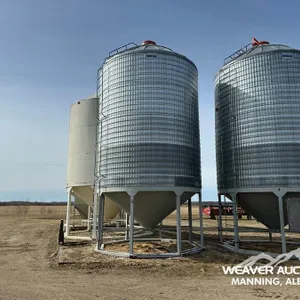 BEHLEN 14 FT 2800 +/- BUSHEL HOPPER BIN