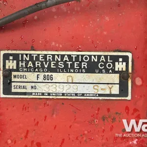 1966 IH FARMALL 806 2WD TRACTOR