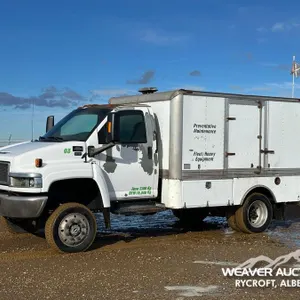 2007 GMC C5500 4X4 S/A FUEL & LUBE TRUCK