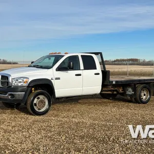 2008 STERLING BULLET 5500HD CREWCAB DUALLY FLATBED