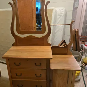 Live Onsite Moving Auction Featuring a 2001 F-150 Lariat, Antique Furniture, Antiques and Collectibles and Misc. Items for Sandra Elliott 