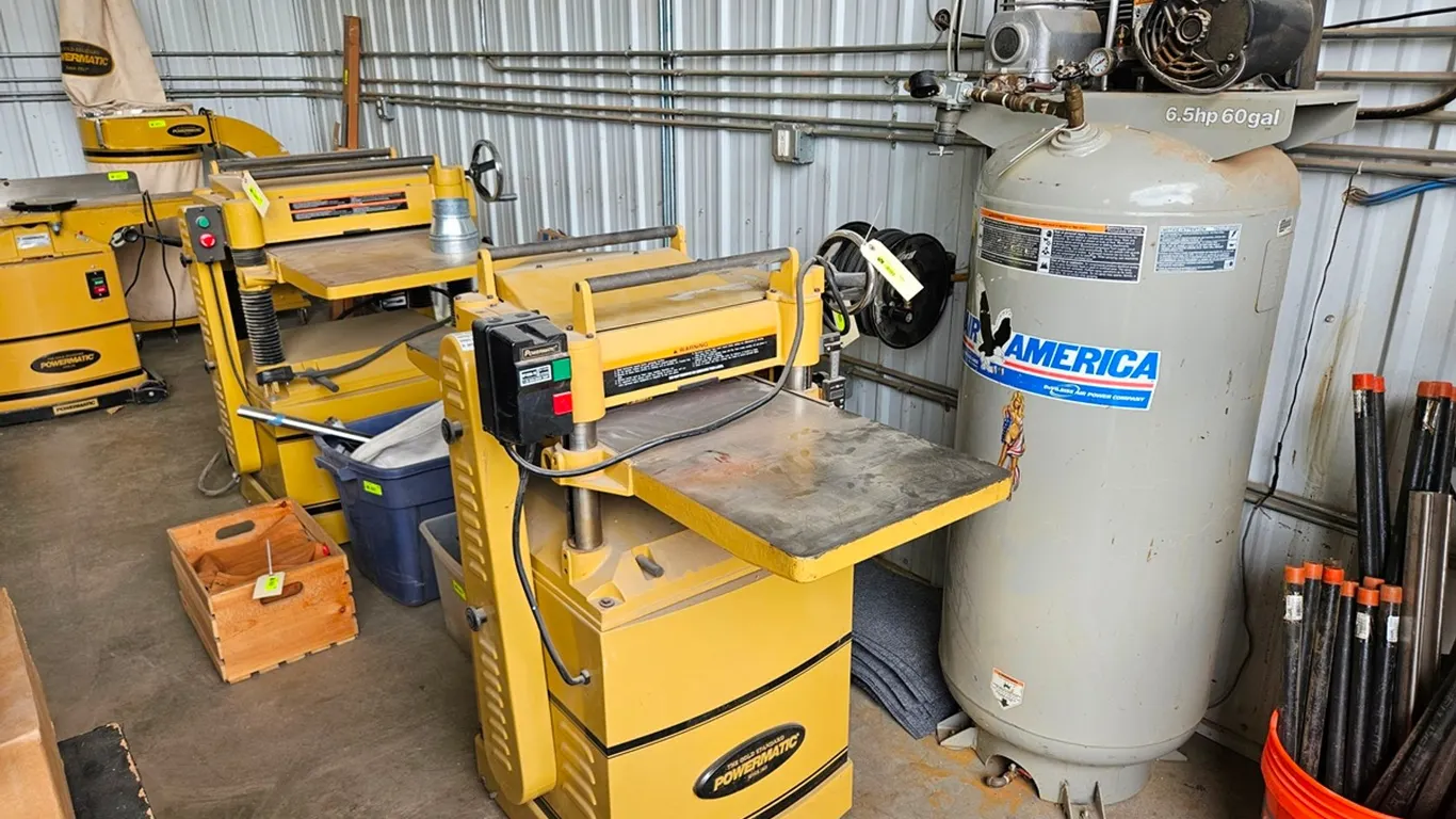 Home Builder/Remodeling Contractor Tools & Equipment