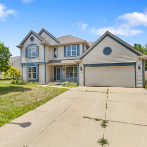Amazing Rehab Opportunity In Desirable Deer Path Subdivision