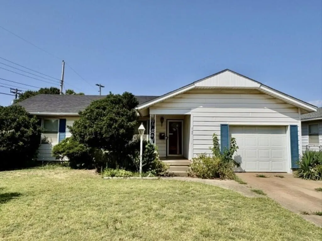 9/22 Denetta Chapman Auction Enid OK