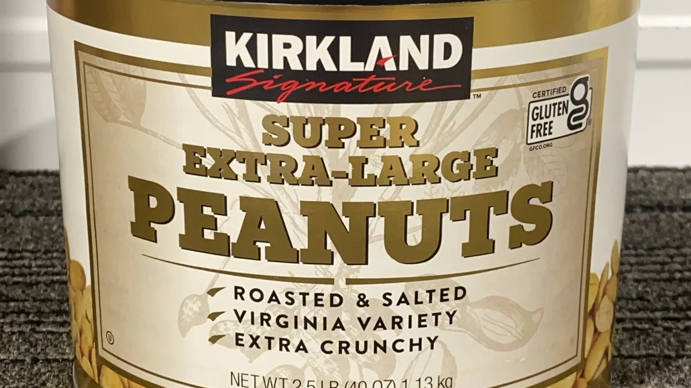 *NEW* Assorted Food - Protein Shakes, Coffee, Juice, Baking Soda, Snacks, Candy, Chips, Cleaning Supplies, & MUCH MORE!
