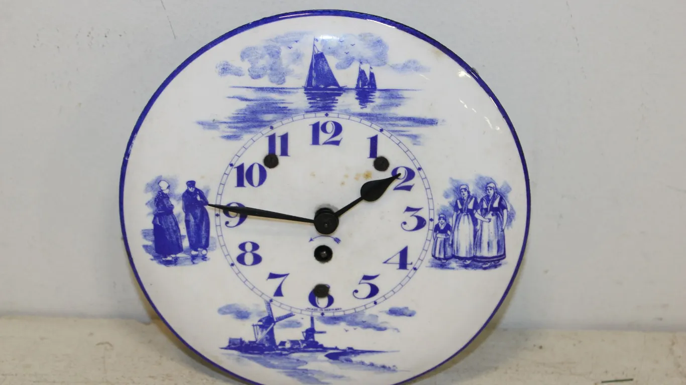 Terrific Delft China Decor. Audio Electronics, Silver Plate Serveware, Willow Tree Figures & Crystal Lamps!