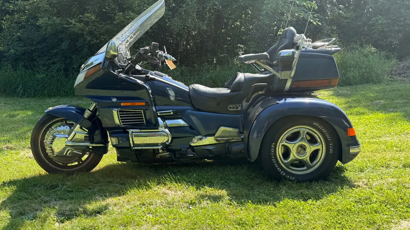 Recreational Estate Auction: 1988 Honda GL1500 Motorcycle, 1998 Chevrolet P30 Motorhome & More