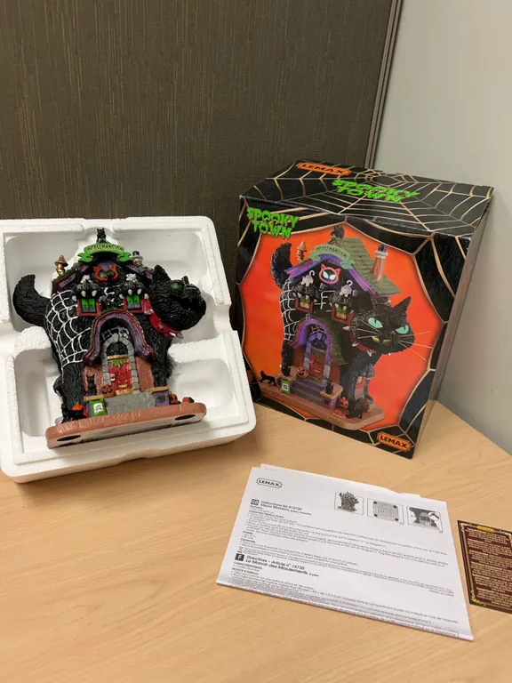 Department 56, PMs, Tons of Halloween Decorations, Lemax, Glassware, Lunch Box, Terracotta, Occupied Japan, Hopewell, Homer Laughlin, Hershey Iitems,