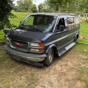 1996 GMC 1500 Stealth Sport Passenger Van