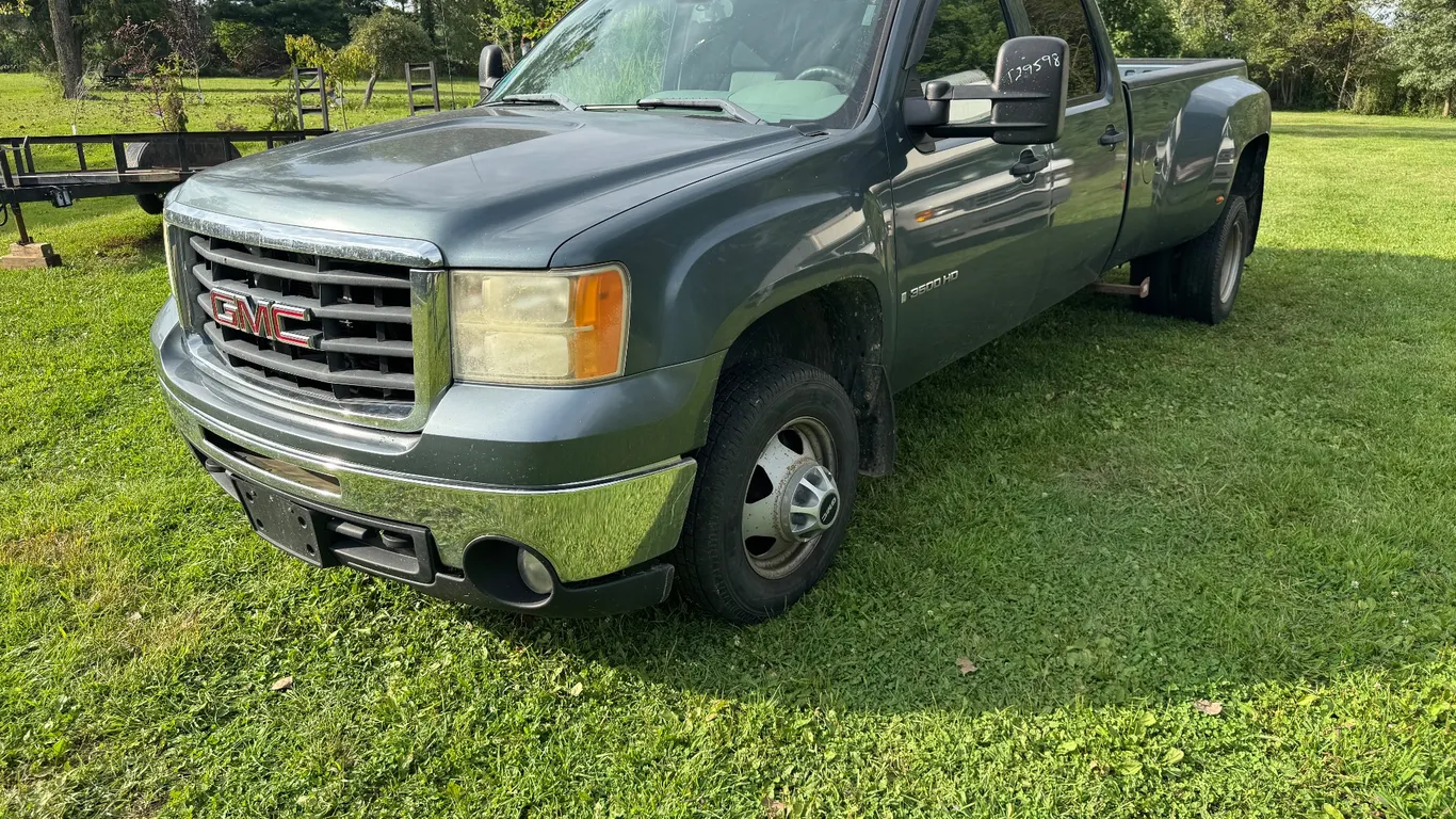 2008 GMC 3500HD 4 Door Pickup Truck