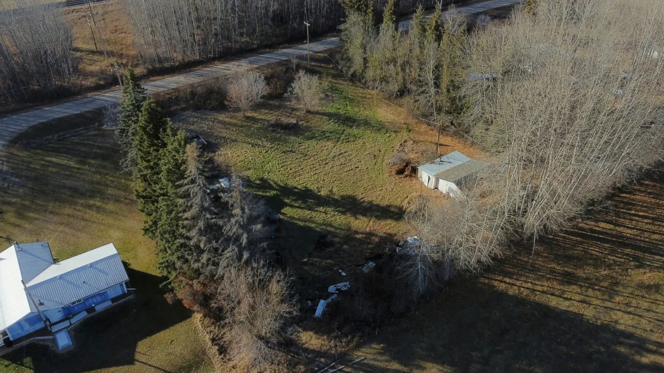 UNRESERVED REAL ESTATE - 5114, 5112, 5110-51 Avenue Fawcett (Westlock County, AB)