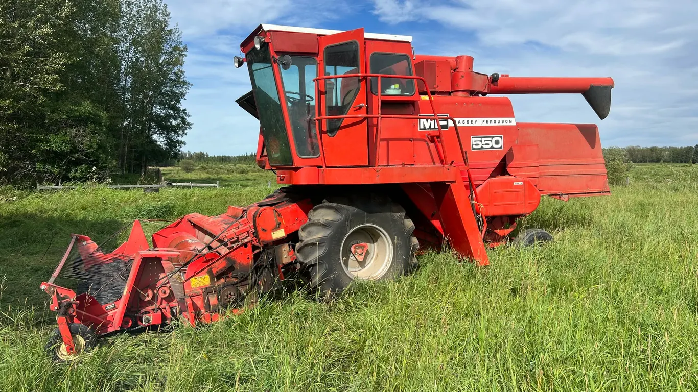 Farm Equipment Sale for Allan Thompson - Rimbey, AB